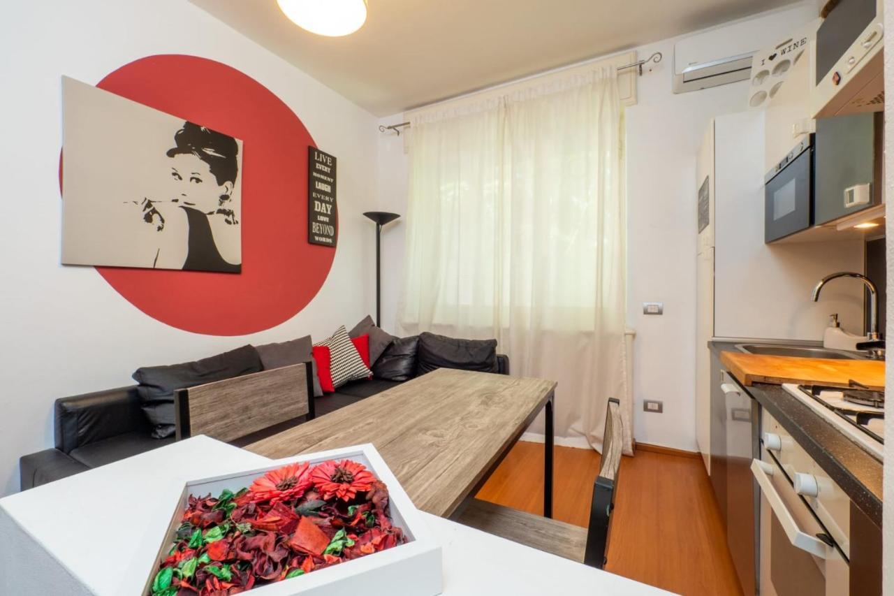 Navigli Apartment- Hosted By Sweetstay Milan Exterior photo
